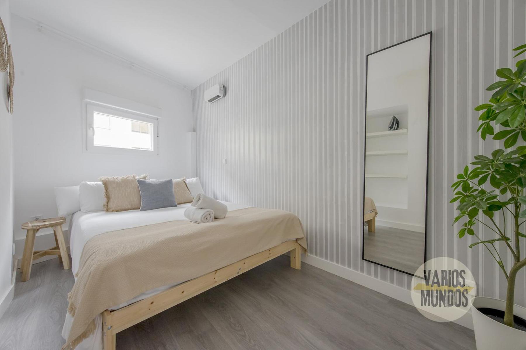 Atico Calle Silva Para 3Pax Con Terraza Esquina Con Gran Via E2 Madrid Exterior foto